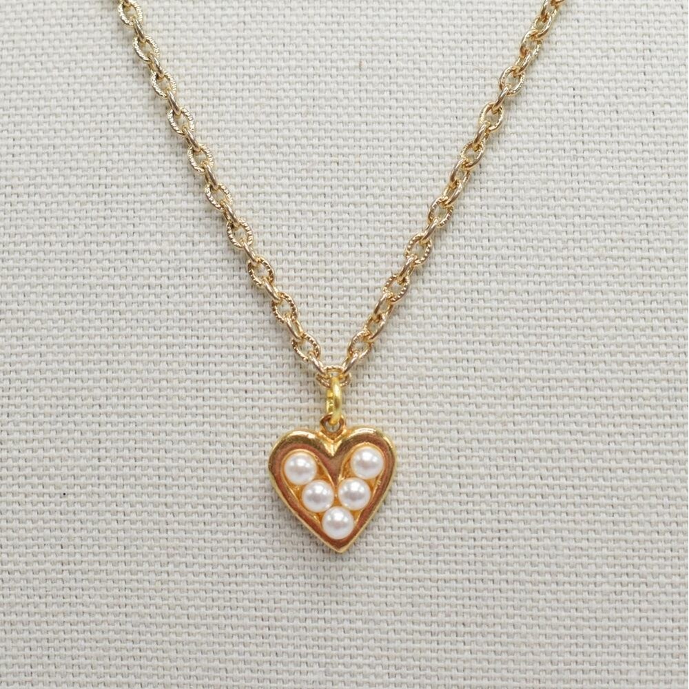 Vintage Gold Tone Pearl Accented Heart Charm Pendant Necklace Preppy Coquette